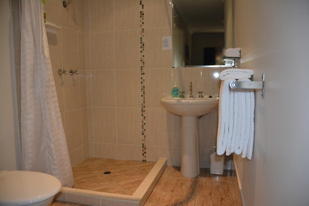 Beachhouse Bed And Breakfast Redcliffe Habitación foto